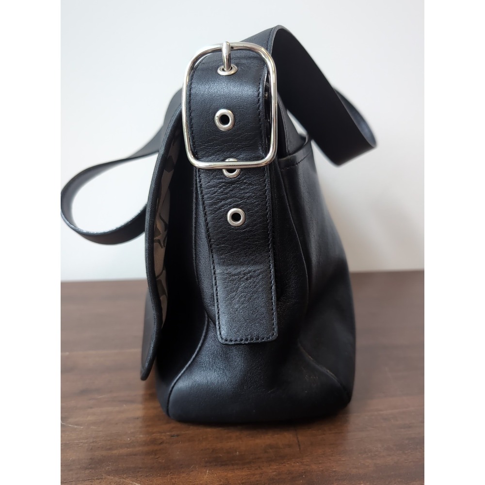 Coach Legacy Flap 9332 Vintage Flap Crossbody Black Leather - Picture 4 of 12